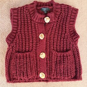 Zara Burgundy Chunky Knit Sleeveless top with buttons